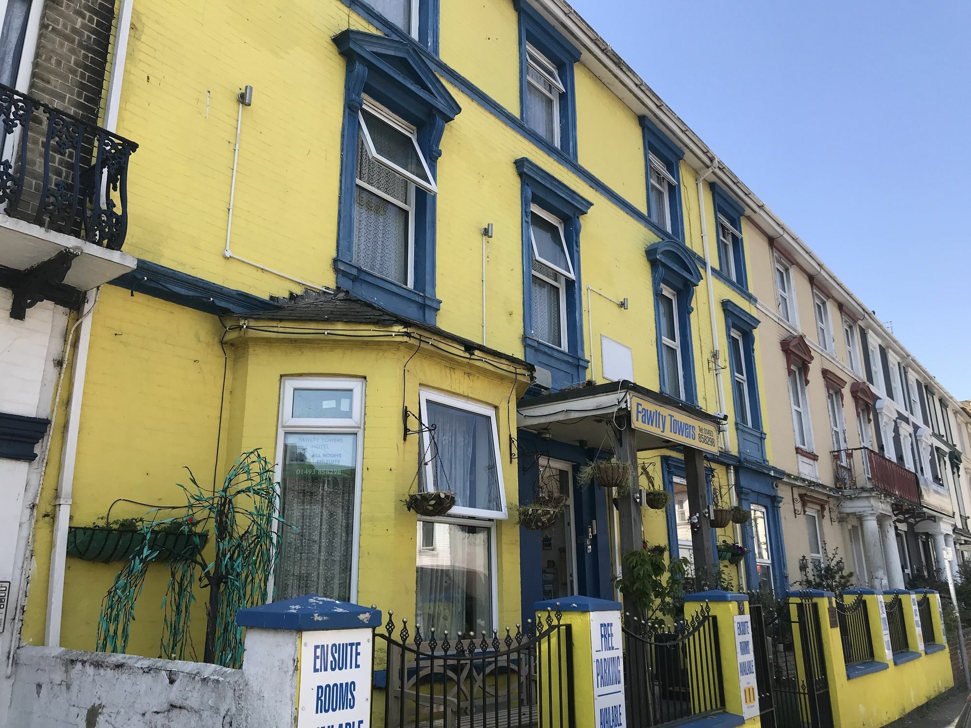 Fawlty Towers Hotel Горад Грэйт Ярмут Екстериор снимка